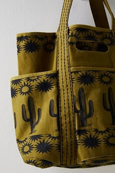 Cactus Tote, Free People Bags, Oversized Style, Cool Fits, Stylish Bag, In The Bag, Arm Candy, A Picnic, Pocket Detail