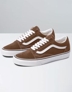 Brown Vans, Vans Vintage, Sk8 Hi Vans, Tenis Vans, Vans Store, Skechers Bobs, Shoes Brown, Classic Shoes, Vans Sk8