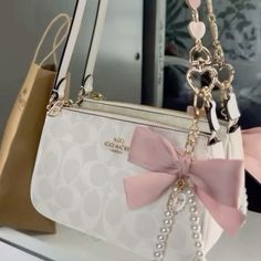 Pink Purse Aesthetic, Coach Bags Aesthetic, Pink Coach Bag, Girly Items, Pink Coach Purses, Inside Purse