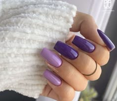 Purple Designer Nails, Purple Nails Aesthetic Wallpaper, 2 Tone Purple Nails, Multi Colored Purple Nails, Dark And Light Purple Nails, Two Toned Purple Nails, Purple Nails Brown Skin, Nail Perpul Color, Light Purple And Dark Purple Nails