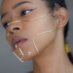 Meta Lip Cuff Face Jewelry No Piercing Needed Fake Lip - Etsy Jóias Body Chains, Lip Cuffs, Fake Lip Ring, Lip Jewelry, Fake Lips, Lip Rings, Face Jewellery, Body Chains, Lip Ring