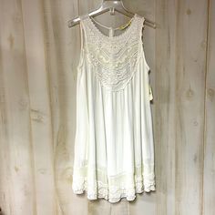 Nwt Altar’d State White Lacey Sleeveless Dress With Sheer Back And Pearl Buttons, Sz M Features: Lace Hem And Bodice Nwt Fully Lined Pearl Buttons In Back Msrp: $79.95 Measurements In Inches: Shoulder To Shoulder: 12 Armpit To Armpit: 19 Waist: 52 Hip: 56 Length: 36 Sleeveless Mini Dress With Lace Trim For Summer, White Sleeveless Lace Trim Dress For Beach, Sleeveless Lace Sundress With Lace Trim, Sleeveless Lace Sundress, Bohemian Sleeveless Dress With Lace Trim, Fitted Sleeveless Sundress With Lace Trim, White Sleeveless Dress With Lace Trim, Sleeveless Lace Mini Dress For Daywear, White Sleeveless Daywear Dress