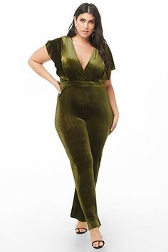 Plus Size Velvet Surplice Jumpsuit Jumpsuit Plus Size, Velvet Jumpsuit, Big Girl Fashion, Curvy Plus Size, Plus Size Jumpsuit, Wardrobe Ideas, Big Girl, Curvy Outfits, Classy Women