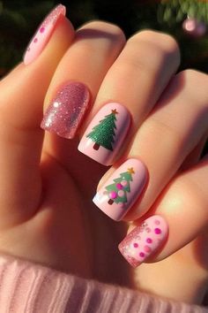 Short Nails Ideas For Winter, Christmas Nails Little Kids, Super Cute Christmas Nails, Cute Fun Christmas Nails, Kid Nail Designs Christmas, Cute Gel Nails Christmas, Legoland Nails, Christmas Nails Short Grinch, Nail Idea Winter