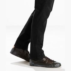 Taper Jeans, Black Jeans Men, Black Levis, Re A, Tapered Jeans, Levis Men, Brown Boots, Tapered Legs, Mens Fitness