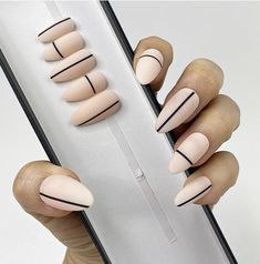 Line Art Nails, Line Art Work, Nude Line Art, White Lace Nails, Simple Line Art, Nails Classy, Lace Nails, Lines On Nails