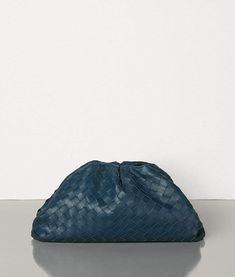 Bottega Veneta THE POUCH IN MAXI INTRECCIO Italy Logo, Leather Weave, Luxury Clutch, Brand Icon, Bottega Veneta Bags, Metallic Bag