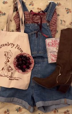 Lana Del Ray Outfit, Chilly Spring Outfits, Vintage Americana Coquette, Overalls Aesthetic, Americana Outfits, Fest Outfits, Downtown Outfits, 4th Of July Outfits, Lana Del Ray