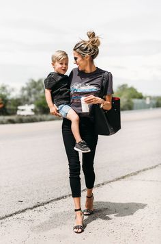 Young Mom Outfits Summer, Young Mom Outfits, Mum Style, Mommy Fashion, Boho Mom, Mom Goals, Mum Fashion