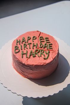 Harry potter
Bento cake
Happy birthdae harry 
Hagrid
Gryffindor
Slytherin
Hufflepuff
Ravenclaw
Mini cake
Aesthetic cake Birthday Cake Drink, Hagrid Cake, Tort Harry Potter, Happee Birthdae Harry, Chocolate Cake Frosting, Harry Potter Butter Beer, Harry Potter Birthday Cake, Vegan Frosting, Harry Birthday