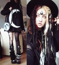 aka Psychara - 23 - NL Forest witch & artist. artstudent~ Owner of @psypuffs + art account @psychara_art YouTube: Psychara0x Outfits Goth, Grunge Pastel, Strega Fashion, Goth Witch, Fashion Goth, Goth Subculture, Tokyo Street Fashion, Hipster Grunge