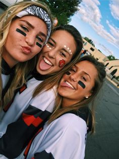 Go Best Friend, Football Game Outfit, Bff Goals, Bff Pictures, Gal Pal, Friend Goals