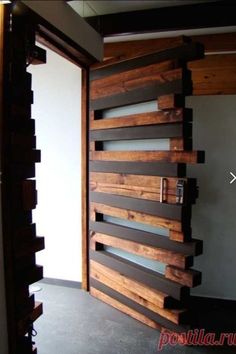 Beautiful wooden door design ideas for entryway Entrance Modern, Studio Apartment Layout, Small Studio Apartments, Studio Apartment Ideas, Hallway Ideas Entrance, Apartment Layout