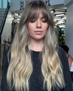 Soft Wispy Bangs for Long Hair Blonde Wispy Bangs, Blonde Balayage With Bangs, Long Hair With Wispy Bangs, 90s Bangs, Full Bangs Long Hair, Soft Blonde Balayage, Messy Wavy Hair, Bangs Ideas, Diverse Fashion