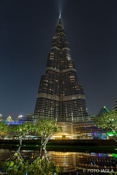 the tallest building in the world is lit up at night