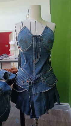 Diy Denim Top, Reconstructed Fashion, Reconstructed Denim, Upcycle Denim, Boho Prom Dress, Denim Styling, Diy Denim Jacket, Denim Set