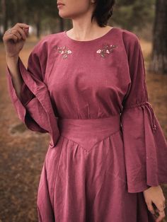 Romance Aesthetic Outfit, New Dress Pattern, Romance Aesthetic, Modest Dresses Casual, Girl Dress Patterns, Trendy Dress Outfits, Modesty Fashion, Fabulous Clothes, Fashionista Clothes