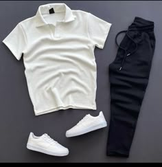 White Casual Outfit, جيسون ستاثام, Mens Smart Casual Outfits, Black Jogger Pants, Mens Casual Outfits Summer