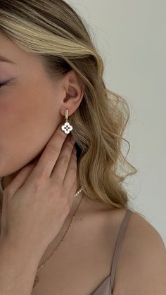 ✨ Embrace the elegance with our stunning gold plated clover earrings.  Adorned with shining mother of pearl, these four leaf clover earrings are a celebration of refined beauty and elegance. Crafted with precision and attention to detail, each earring features a delicate clover design, symbolizing luck, love, and prosperity. The lustrous gold plating adds a touch of luxury, while the iridescent mother of pearl inside the clover brings a captivating allure that catches the light with every moveme Clover Earrings, Four Leaf Clover, Clover Leaf, Something Beautiful, Charm Jewelry, Timeless Beauty, Everyday Look, Gold Earrings, Jewelry Gifts