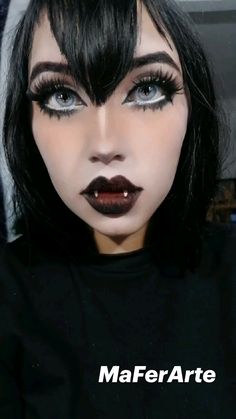 maquillaje de Mavis del Hotel Transilvania hecho por MaFerArte Mavis Costume Makeup, Mavis Halloween Makeup, Mavis Dracula Makeup, Mavis Makeup Hotel Transylvania, Mavis Hotel Transylvania Makeup, Mavis Halloween Costume, Mavis Makeup, Mavis Hotel Transylvania Costume, Dracula Makeup