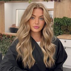 Honey blonde is a warm, inviting color that brings a touch of sunshine to your hair. This style features soft layers that frame the face beautifully, adding dimension and depth to the hair. The honey tones enhance the natural warmth and give a radiant, youthful appearance.   Photo credit by: @orkunbaykut