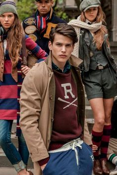 Ralph Lauren Preppy Ivy League, Preppy Family, Polo Ralph Lauren Outfits, College Outfits Men, Ralph Lauren Preppy, Preppy Boys, Ralph Lauren Rugby, Preppy Mens Fashion