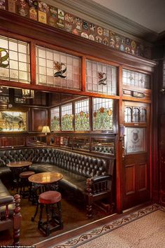 English Pub Interior, Irish Pub Design, Pub Interior Design, Pub Design, London Pubs