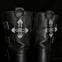 Want to accessories up your New Rocks or Dr Martens?  These simple boot clips will do just that! Just simple attach to the back of your shoes via the loop design on your chosen brand. Design here shows large scale inverted black and silver cross with on a stainless steel clipable o-ring. Vampire Shoes, Vampire Accessories, Alt Accessories, Purchase Form, Accessories Goth, Inverted Cross, Goth Accessories, Loop Design, Nail Ring