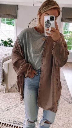 Jumpsuits In Winter How To Wear, Casual Tshirt Women, Jean Shorts Outfit Summer Midsize, Summer Fancy Outfits Classy, Passion Outfit Ideas, Diy Witchy Outfit, Stylish Boho Outfits, Cozy Fall Outfits 2022, Going To Class Outfit College Winter