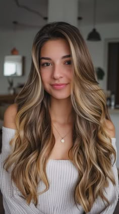 40 Heavy Highlights On Dark Hair Hairstyles That Will Make You Feel Like a Bombshell Multidimensional Blonde Highlights, Dark Blonde Hair Highlights, Highlights Hair, Wedding Hair Colors, Baylage Hair, Fall Hair Color For Brunettes, Caramel Hair