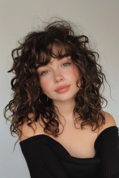 40 Layered Curly Haircuts That Will Make You Embrace Your Natural Texture Short Haircuts On Curly Hair, Perm Round Face, Layered Chunky Curls With Bangs, Curly Hair Makeover, Curly Bangs Round Face, Curly Haircut Bangs, Curly Hair Short Layers, Natural Curly Hair With Bangs, Curly Hair With Bangs And Layers