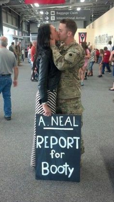 If you have a loved one who will soon return from deployment make sure to check out this collection of military homecoming signs and ideas for the big day! Airport Signs, Military Memes