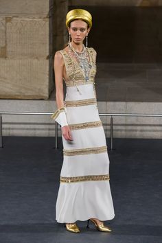 Egyptian Inspired Fashion, Modern Gowns, Chanel 2019, Luxury Dresses, Chanel Fashion