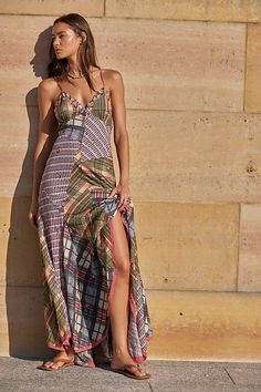 Boho Beach Dress Free People, Cheap Bohemian Dresses With Vibrant Print, California Chic Dresses, Bohemian Maxi Dresses Free People, Bohemian Dress Casual Free People, Summer 2022 Dresses, 2021 Dress Trends, Free People Adella Maxi Dress, Boho Maxi Dress Free People