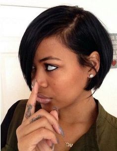 Pinterest Hairstyles, Bob Hairstyles For Black Women, Kort Bob, Makeup Tip, Short Bob Haircuts, Penteado Cabelo Curto, Black Hairstyles, Hairstyles For Black Women, Hair Crush