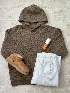 Abercrombie cheetah hoodie outfit idea for fall 2024! Bottoms are Garage❤️ Abercrombie Leopard Hoodie, Abercrombie Cheetah Hoodie, Cheetah Hoodie Outfit, Comfy Fit Ideas, Cheetah Print Hoodie, Fall2024 Outfits, Comfy Outfits For School Winter, Cute Simple Winter Outfits, Cute Hoodie Outfits