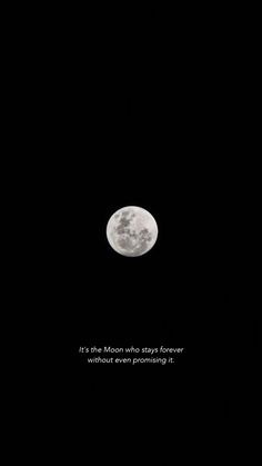 Moon Quotes Aesthetic, Wallpaper Quotes Islam, Moon Love Quotes, Moon Text, Moon And Star Quotes, Iphone Wallpaper Quotes, Funny Lockscreen, Imagination Quotes, Moon Quotes