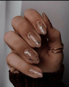 Gold Speck Nails, Gold Fleck Nails, Nagellack Trends, Cute Gel Nails, Kandy, Dream Nails