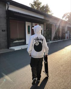 Stüssy Aesthetic, Stussy Outfit Men, Stussy Clothes, Stussy Outfit, White Hoodie Outfit, Stussy Clothing, Skater Outfit, Stussy Men