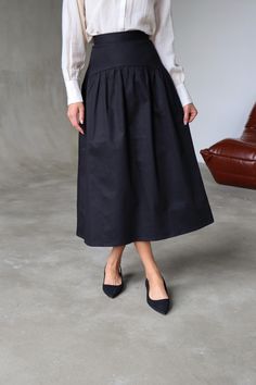 Black Cotton Skirt Tiered Victorian Skirt High Quality A Line Skirt For Women Romantic High Waisted Skirt Edwardian Skirt Stylish black midi skirt. A line cotton skirt Side YKK zipper closure.  Victorian skirt. Romantic skirt with an original curly yoke. Occasions: daily, vacation, wedding, casual, outdoor, holiday, party, evening.  Composition: 95% cotton, 5% elastane. Pleasant to the touch and breathing material. Cotton skirt colors:  black, blue, white - High quality natural fabric - A line s Black Cotton Flared Skirt, Black Vintage Tiered Skirt, Black Mid-rise Cotton Skirt, Black Gathered Knee-length Skirt, Black Cotton Mid-rise Skirt, Black Cotton Skirt, Edwardian Skirt, Midi Skirt Fall, White Cotton Skirt