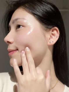 Clear Glowing Skin, Glow Skin, Pretty Skin, Dewy Skin, Glowy Skin, روتين العناية بالبشرة, Pale Skin, Glass Skin, Perfect Skin