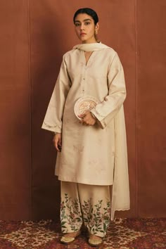 Pakistani Suit Salwar Design, Latest Pakistani Suits Designs 2024, Winter Suits Design For Women, Zara Shahjahan Casual, Suit Designs Pakistani Style, Suits Pattern, Lawn Designs, Pakistani Wear, Best Designer Suits