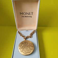 Monet 75th Anniversary Locket Necklace. Vintage. Authentic Monet. Locket Opens Can Hold Two Photos. In Its Original Felt Blue Box. Original Owner. Never Worn. Awesome Piece Of Well Made Fashion Jewelry. Gold Tone Metal. Company Began In 1927. Putting 75th Anniversary In 2002. Locket Necklace Vintage, Vintage Choker Necklace, Chunky Statement Necklace, Vintage Choker, Starfish Pendant, Monet Jewelry, Swarovski Crystal Necklace, 75th Anniversary, Silver Choker