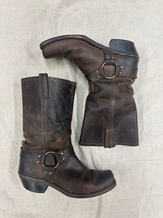 Womens 9.5-10.5 Brown Boots With Heel Loop And Round Toe, Brown Round Toe Boots With Heel Loop, Western Moto Boots With Vibram Sole And Round Toe, Farm Boots For Women, Farm Boots, 70s Boots, Thrift Wishlist, Body Decor, Hippie Boots