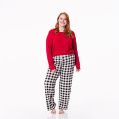 Coordinate with your children or match your older kids who have grown out of the children's sizes with these coordinating women's long sleeve pajama sets! A solid top pairs perfectly with printed pants. Made of 95% viscose from Bamboo and 5% spandex Loose Fitting Pants, Fitting Pants, Red Crewneck, Holiday Plaid, Kickee Pants, Loose Tees, Pajama Pant, Long Sleeve Pyjamas