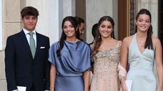 Arrietta (22), Ana María (21), Carlos (19) y Amelia (17) van tomando cada más mayor protagonismo