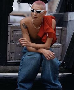 Shaved Head Aesthetic, Flow 2000, Head Aesthetic, Evan Mock, Shaved Hair Designs, Live Nation, The Cardigans, Shaved Head, Looks Street Style