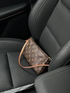 Louis Vuitton Pochette, Quick Saves