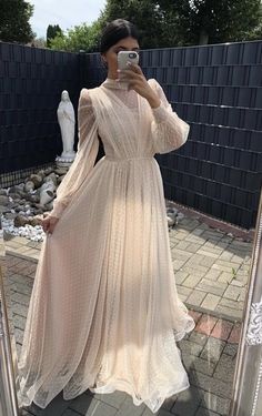 Modest Dresses For Teens, Beautiful Evening Gowns, Bridal Party Gowns, Aurora Dress, Dream Wedding Ideas Dresses, Hijabi Outfits, Art Life