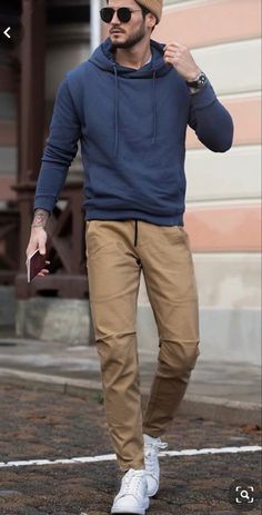 Fashion For Men Over 40, Hoodie Outfit Men, Smart Casual Menswear, Tan Chinos, Smart Casual Men